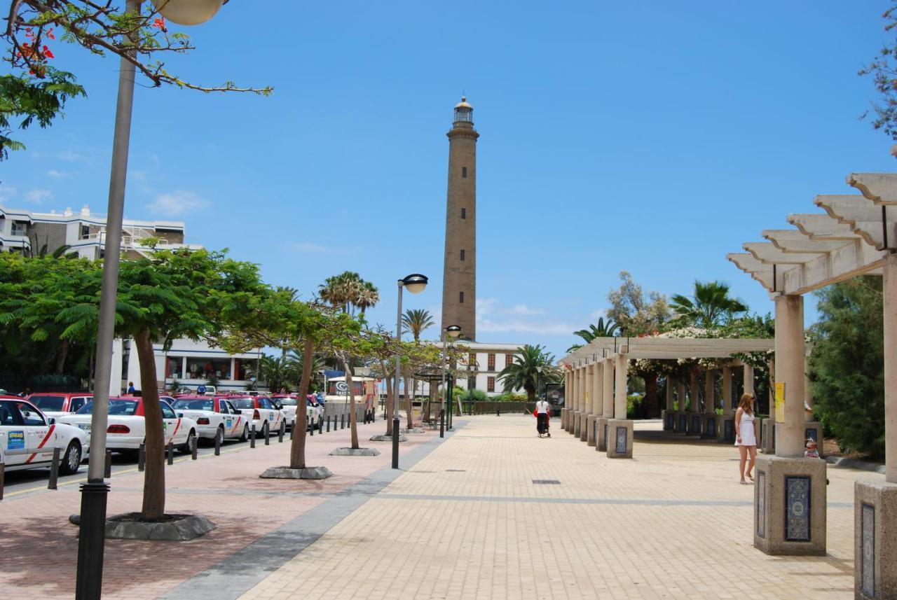 Cielo Azul Intenso Y Sol Radiante En Maspalomas Сан-Бартоломе Экстерьер фото