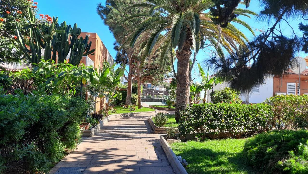 Cielo Azul Intenso Y Sol Radiante En Maspalomas Сан-Бартоломе Экстерьер фото